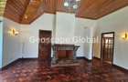 5 Bed House with En Suite in Runda - 2