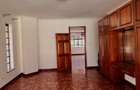 5 Bed Townhouse with En Suite in Kileleshwa - 4