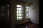 4 Bed Townhouse with En Suite in Lavington - 10