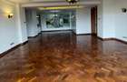 4 Bed Apartment with En Suite at Riverside Drive - 3