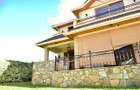4 Bed Townhouse with En Suite in Muthaiga - 5