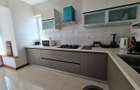 4 Bed Apartment with En Suite in Parklands - 11