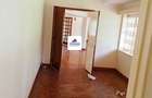 5 Bed House with En Suite in Westlands Area - 10