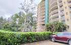 3 Bed Apartment with En Suite at Lavington - 2