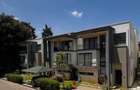 5 Bed Townhouse with En Suite in Lavington - 2