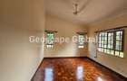 5 Bed House with En Suite in Runda - 11