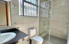 6 Bed Townhouse with En Suite in Nyari - 19