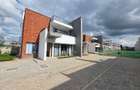 4 Bed Townhouse with En Suite at Links Road - 2