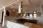 3 Bed Apartment with En Suite in Riverside - 1