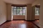 3 Bed Apartment with Swimming Pool in Kilimani - 15