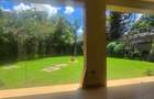 5 Bed House with En Suite in Lavington - 2