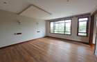 4 Bed House with En Suite in Runda - 10