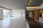 3 Bed Apartment with En Suite at Apartments - 15