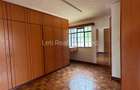 5 Bed Townhouse with En Suite in Lavington - 13