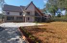 4 Bed House with En Suite at Bongani - 9