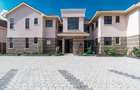3 Bed Apartment with En Suite in Thome - 1