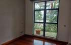 3 Bed Apartment with En Suite in Westlands Area - 10