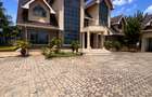 5 Bed House with En Suite in Lavington - 19