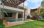 5 Bed Townhouse with En Suite at Lavington - 5