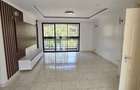 3 Bed Apartment with En Suite at Lavington - 7