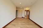 Serviced 3 Bed Apartment with En Suite in Parklands - 12