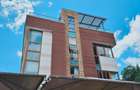6 Bed Villa with En Suite in Lavington - 2