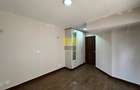 4 Bed Apartment in Parklands - 9