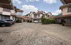5 Bed Townhouse with En Suite in Lavington - 2