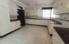 4 Bed Apartment with En Suite in Muthaiga - 12