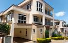 5 Bed Townhouse with En Suite at Lavington - 5
