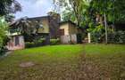 4 Bed House with En Suite at Lavington - 3