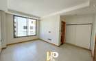 4 Bed Apartment with En Suite in Spring Valley - 13