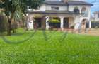 4 Bed Townhouse with En Suite in Mountain View - 1