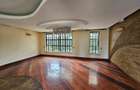 5 Bed House with En Suite in Nyari - 16