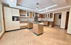 5 Bed Townhouse with En Suite at Lavington Green - 5