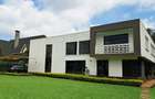 5 Bed House with En Suite in Runda - 1