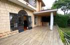 5 Bed Townhouse with En Suite in Kitisuru - 14