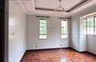 5 Bed Townhouse with En Suite at Rosslyn - 13
