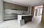 5 Bed Villa with En Suite in Runda - 16