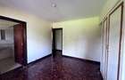 4 Bed House with En Suite in Nyari - 18