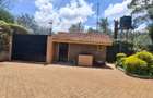 5 Bed House with En Suite in Thome - 2