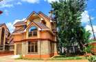 5 Bed Townhouse with En Suite at Lavington - 7