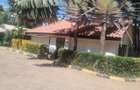 5 Bed House with En Suite in Runda - 2