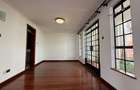 5 Bed Townhouse with En Suite in Lavington - 9