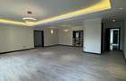 3 Bed Apartment with En Suite in Riverside - 3