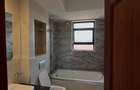 4 Bed Apartment with En Suite at Riverside Drive - 3
