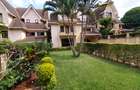 5 Bed Townhouse with En Suite at Lavington - 4