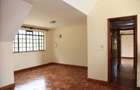 4 Bed Townhouse with En Suite in Lavington - 12