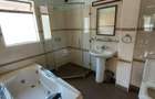 2 Bed Apartment with En Suite in Westlands Area - 6