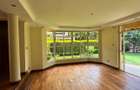 5 Bed Townhouse with En Suite in Lavington - 3